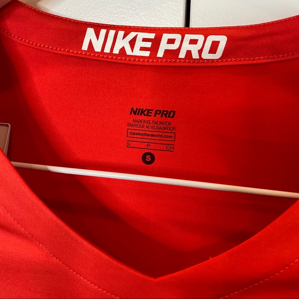 Red Nike PRO DRI-Fi Size S - Picture 5 of 5